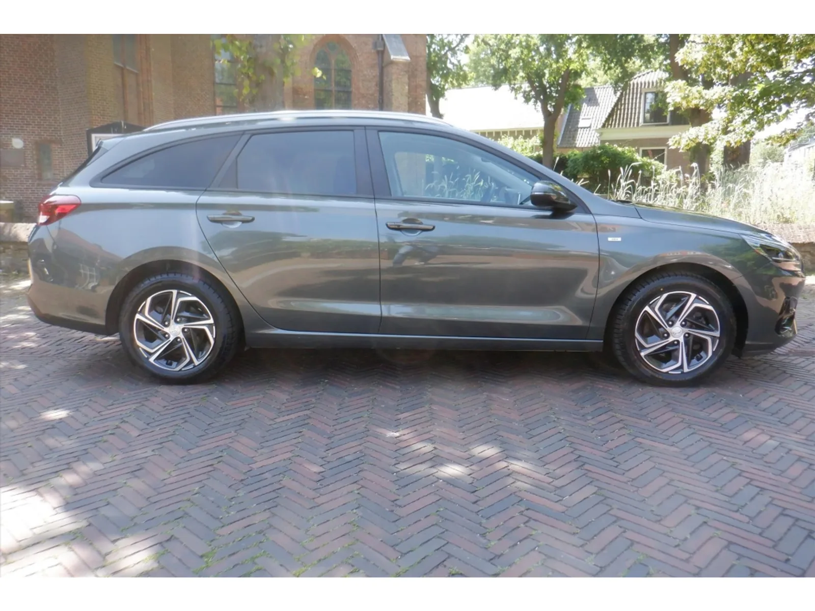 Hyundai i30 (2023) — foto 1