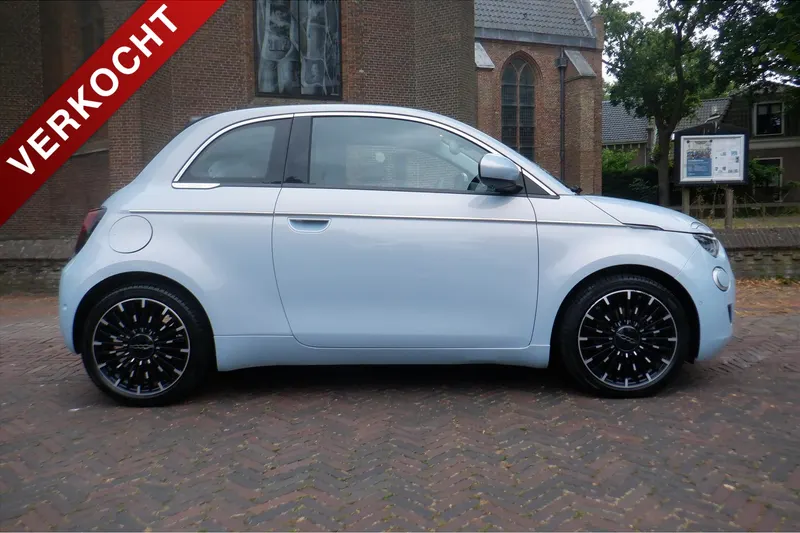 Fiat 500C (2021)