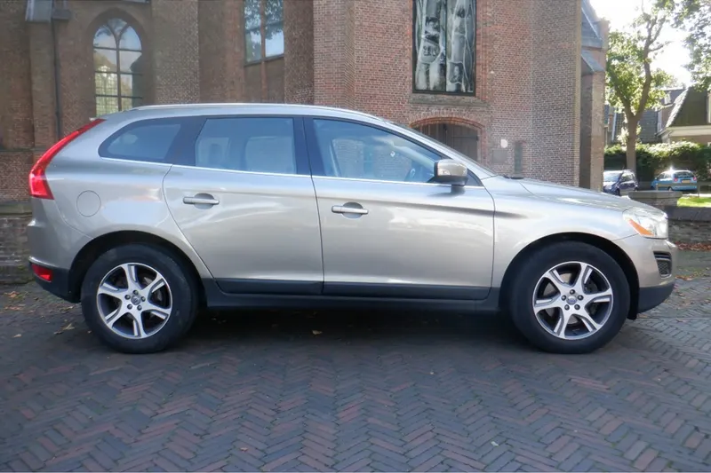 Volvo XC60 (2012)
