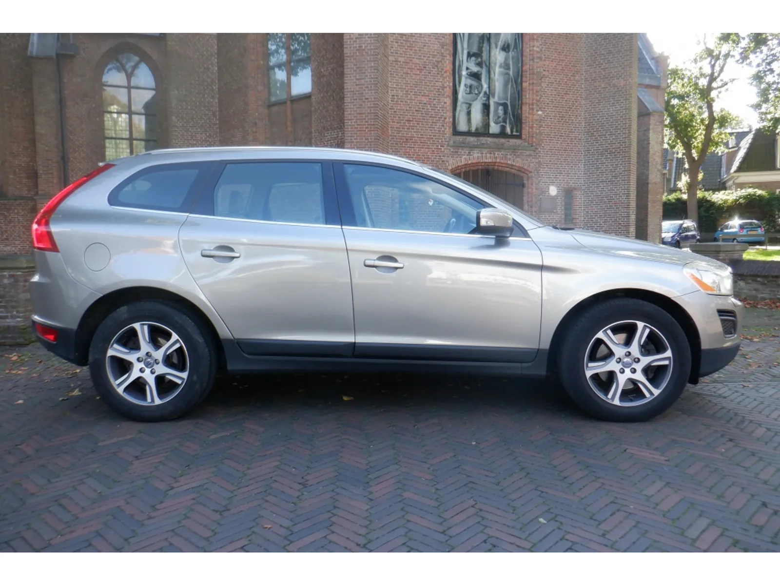 Volvo XC60 (2012) — foto 1