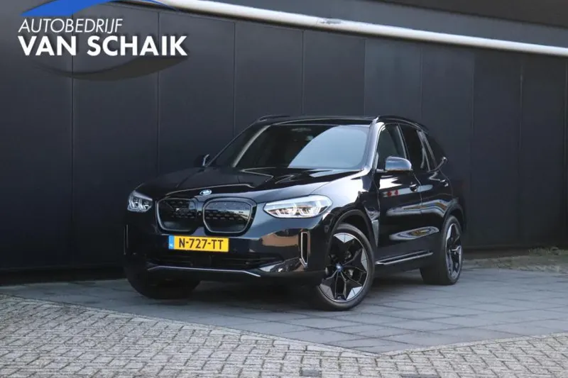 BMW iX3 (2021)
