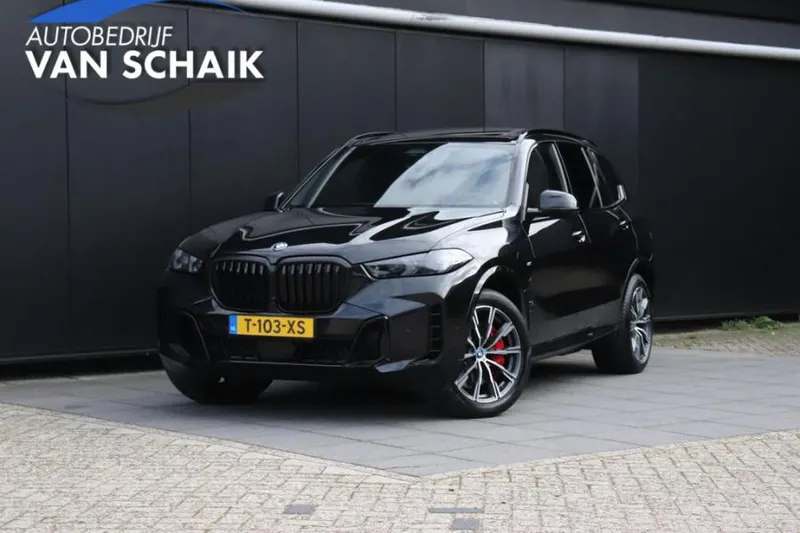 BMW X5 (2023)