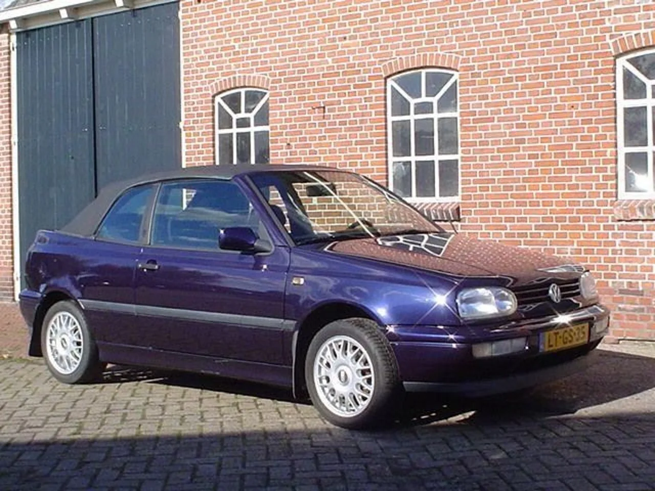 Volkswagen Golf (1995) — foto 1