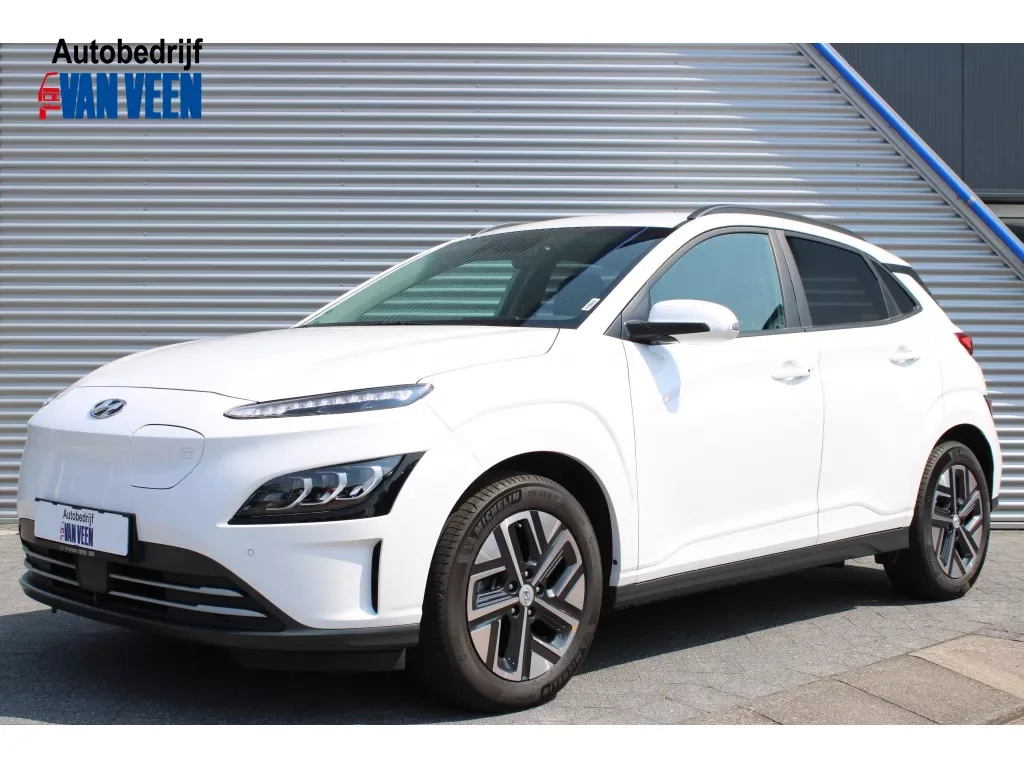 Hyundai Kona (2023) — foto 1