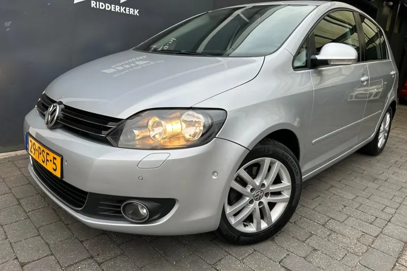 Volkswagen Golf (2011)