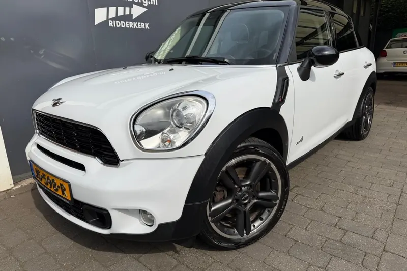 MINI Countryman (2010)
