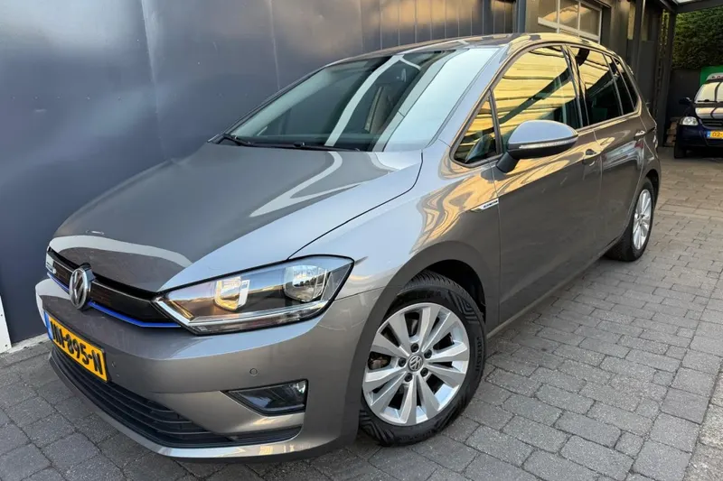 Volkswagen Golf (2015)