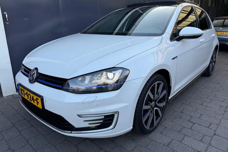 Volkswagen Golf (2015)