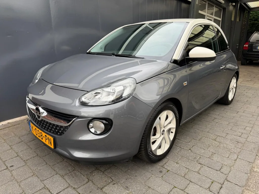 Opel Adam (2016) — foto 1