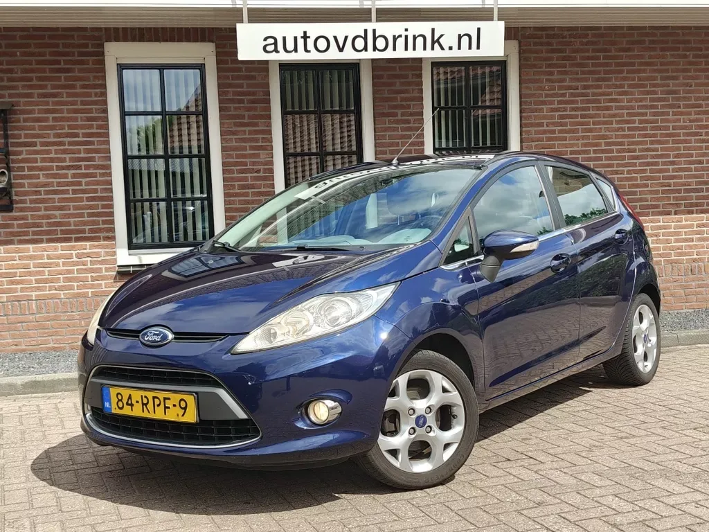 Ford Fiesta (2011) — foto 1