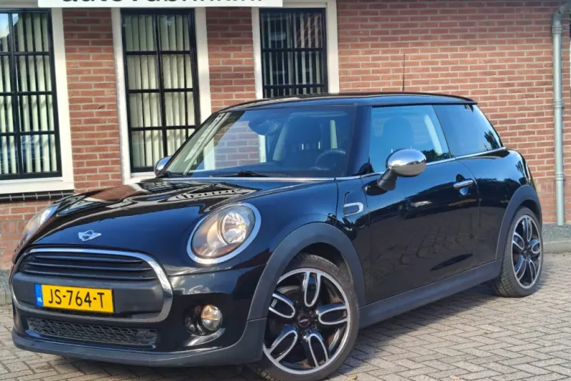 MINI One (2014)
