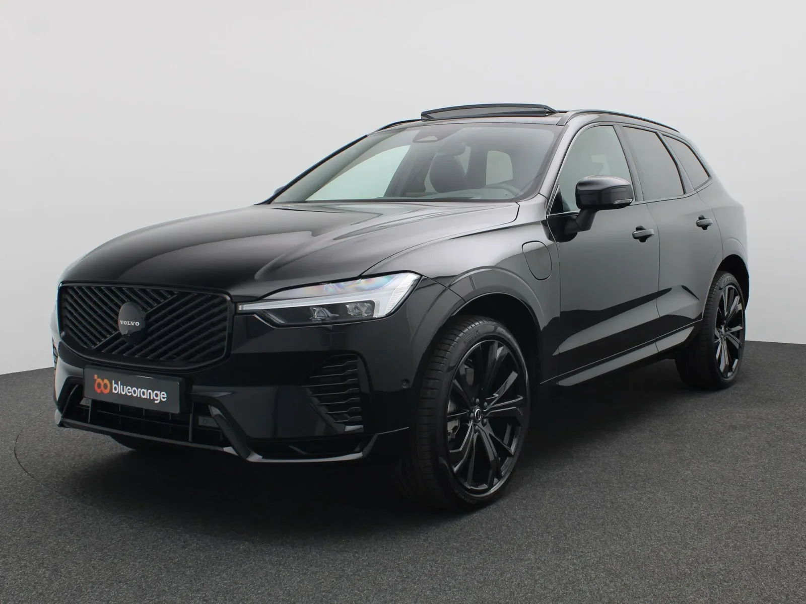 Volvo XC60 (2026) — foto 1