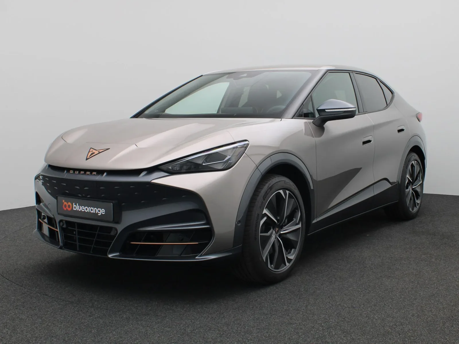 CUPRA Tavascan (2026) — foto 1