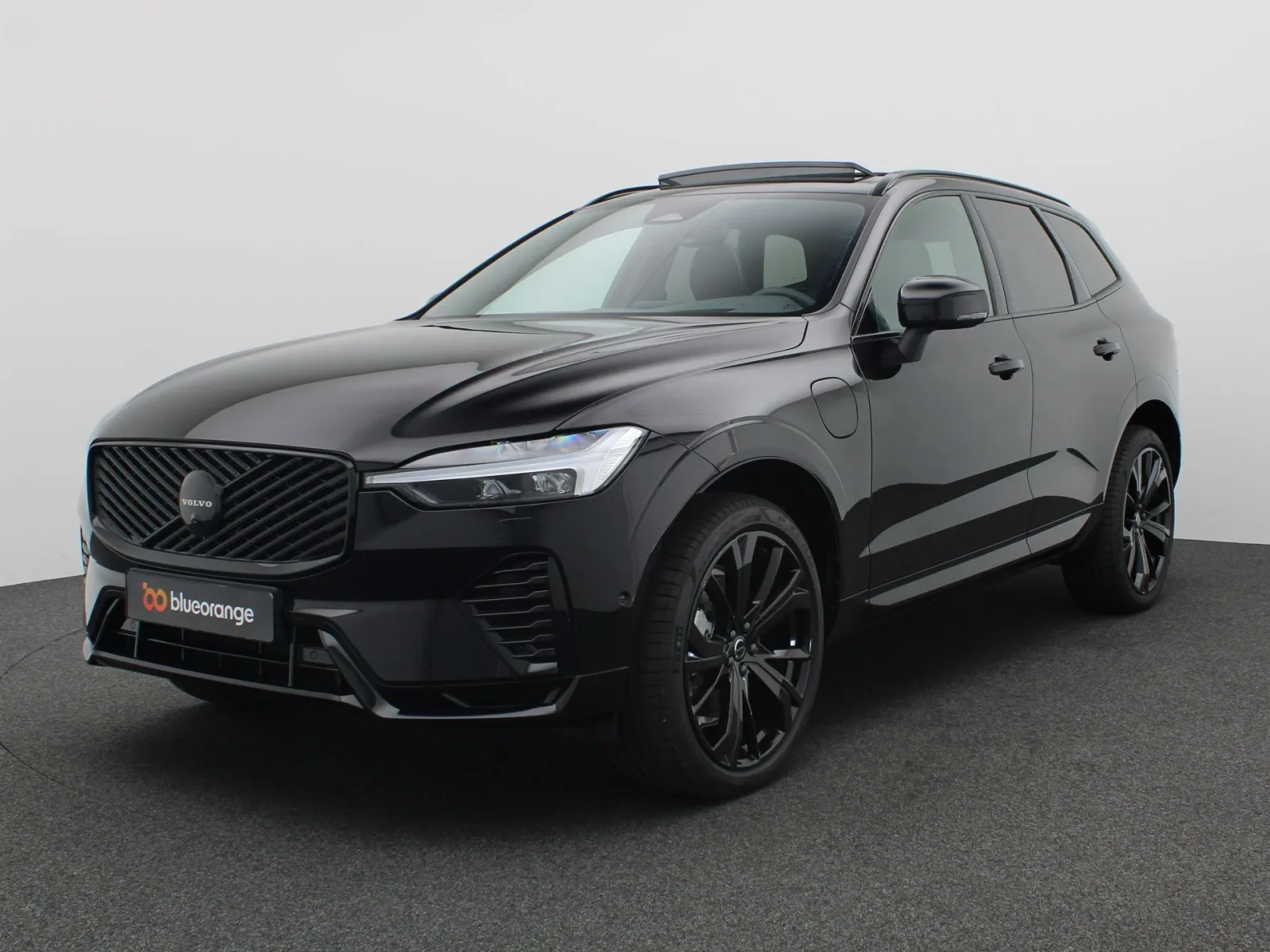 Volvo XC60 (2026) — foto 1