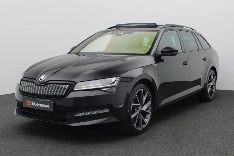 Škoda Superb (2023)