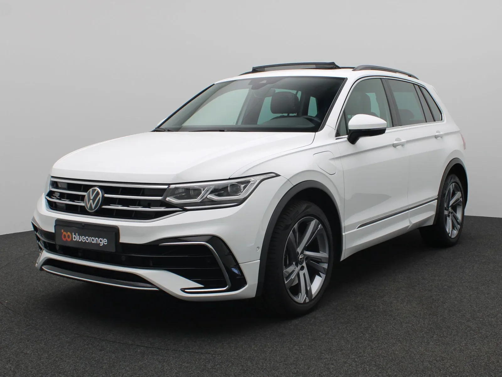 Volkswagen Tiguan (2023) — foto 1