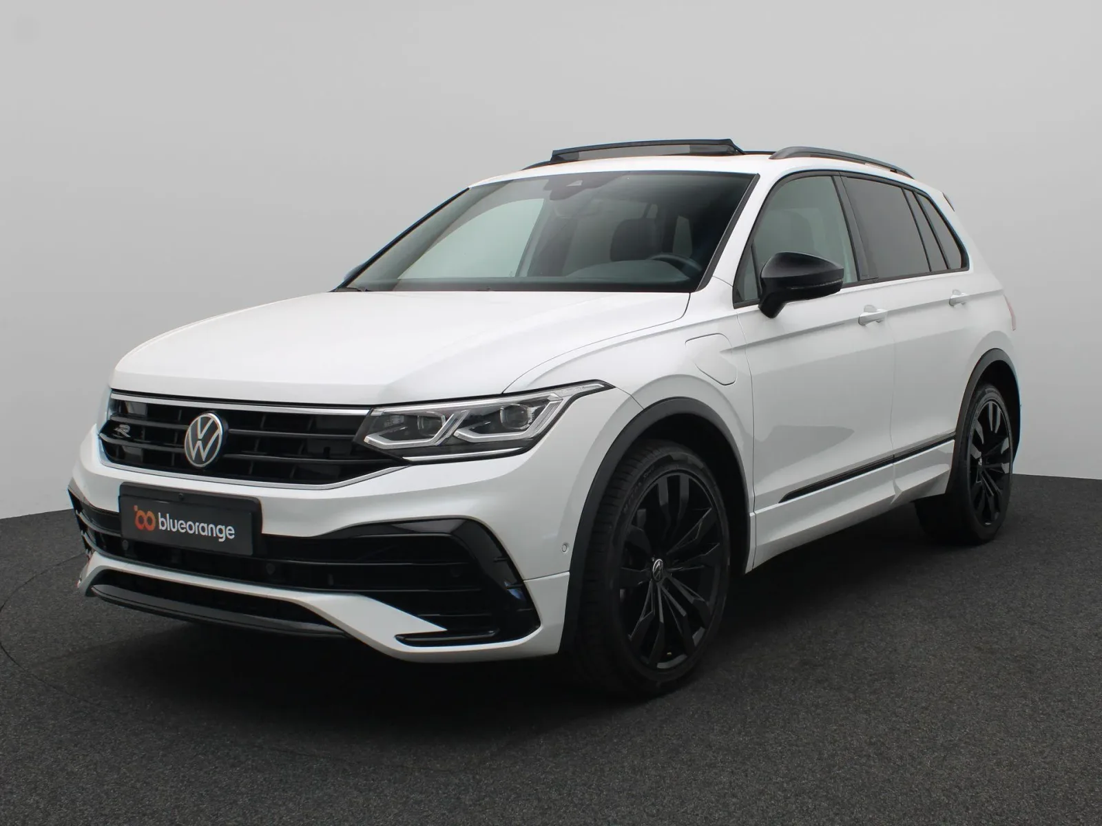 Volkswagen Tiguan (2023) — foto 1