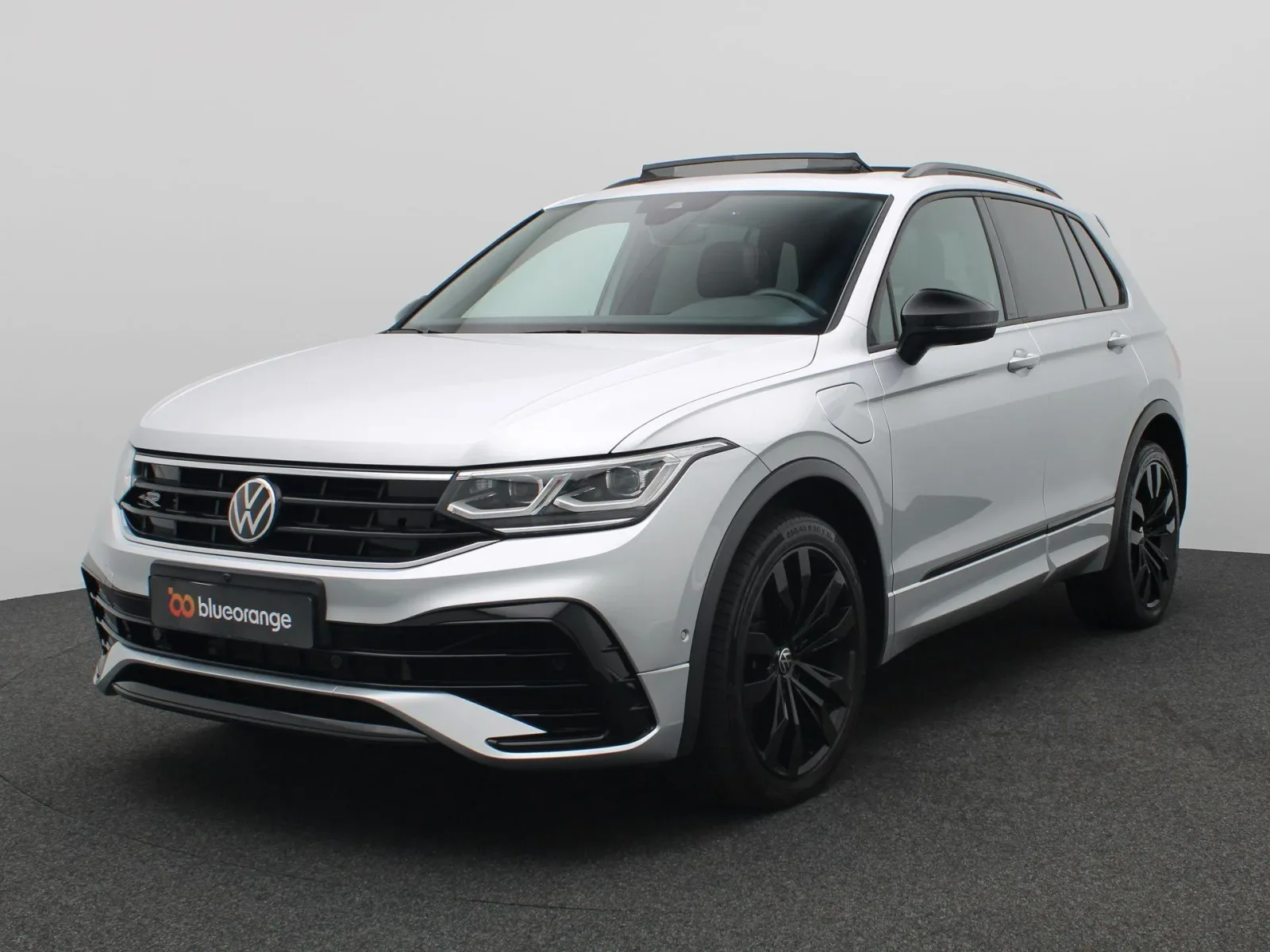 Volkswagen Tiguan (2023) — foto 1