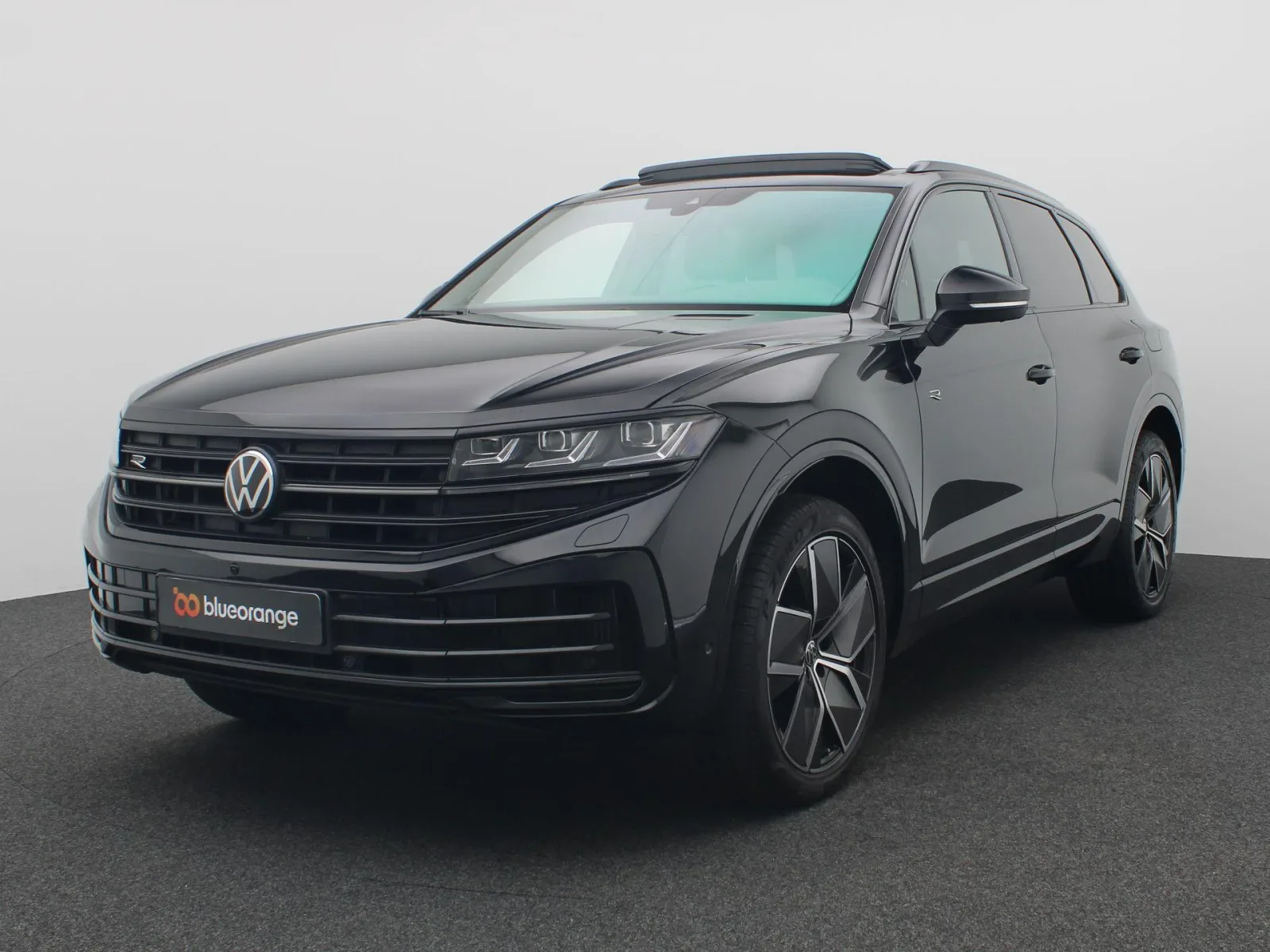 Volkswagen Touareg (2024) — foto 1