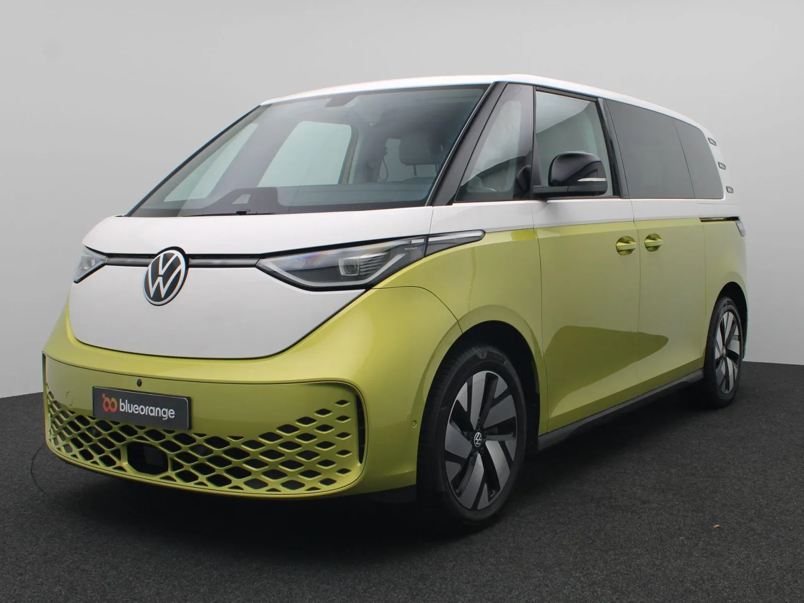 Volkswagen ID. Buzz (2024) — foto 1