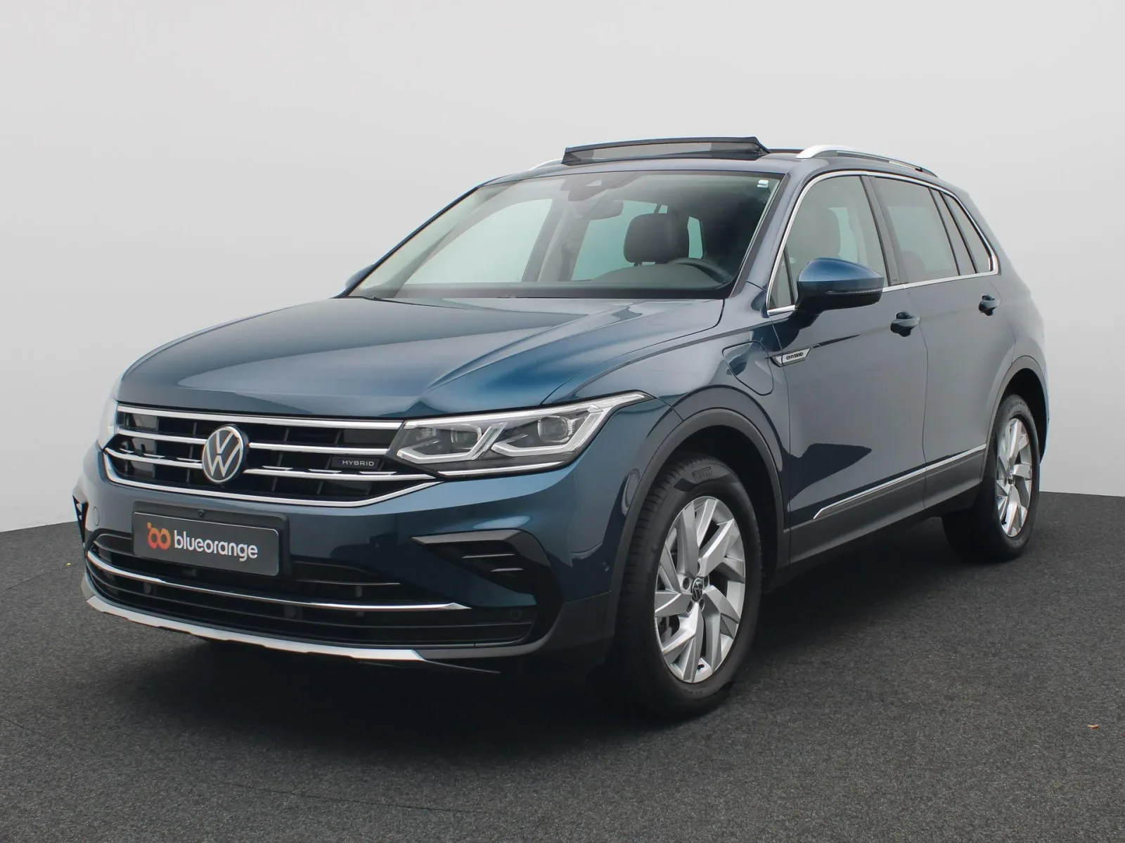 Volkswagen Tiguan (2023) — foto 1