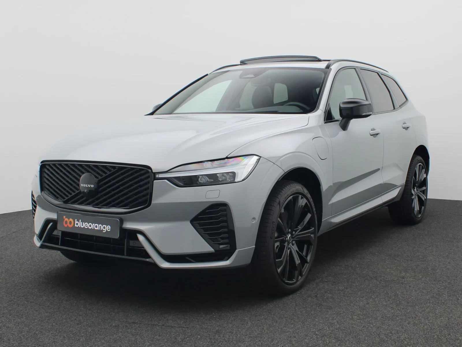 Volvo XC60 (2026) — foto 1