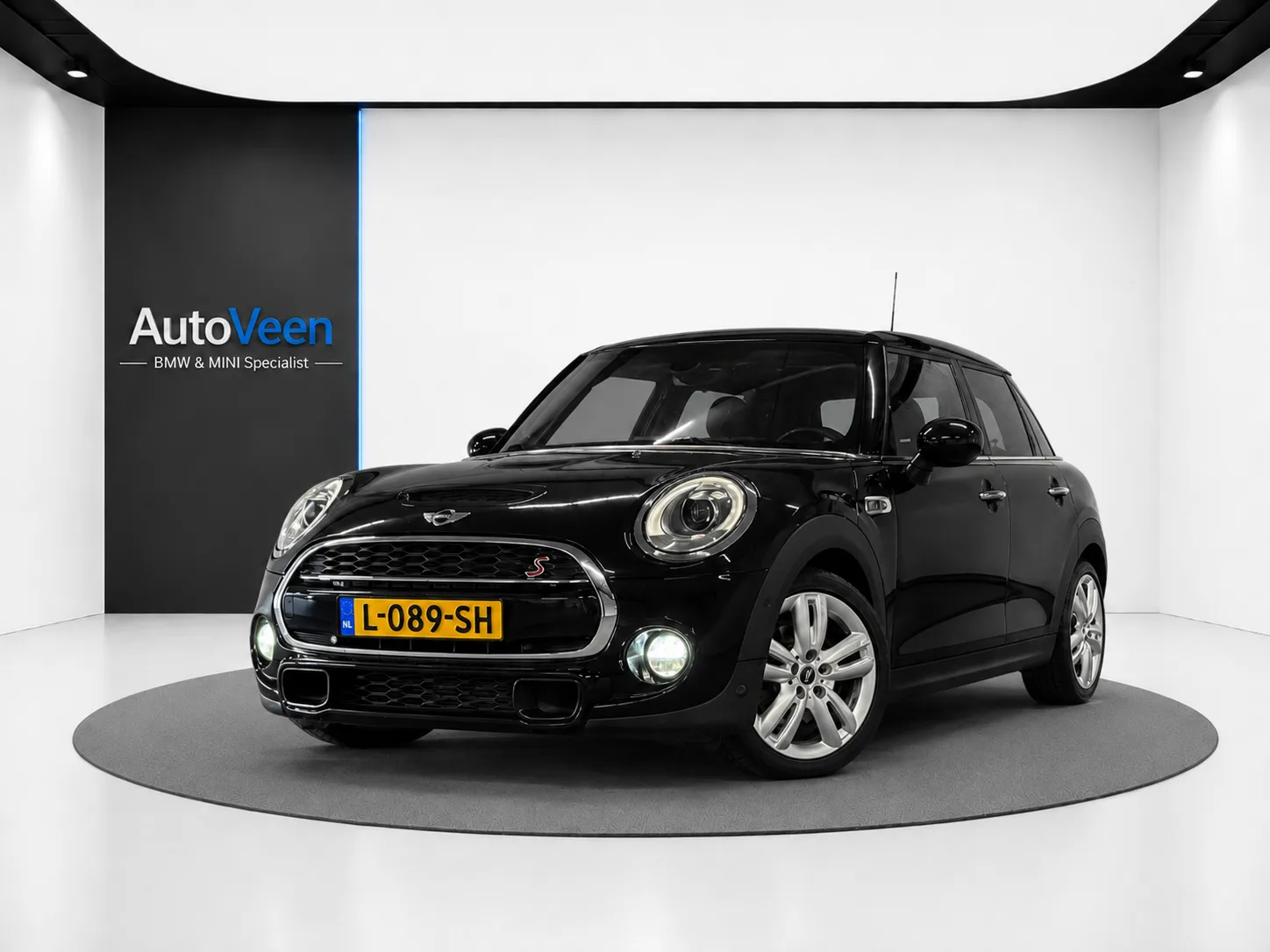 MINI Cooper S (2018) — foto 1