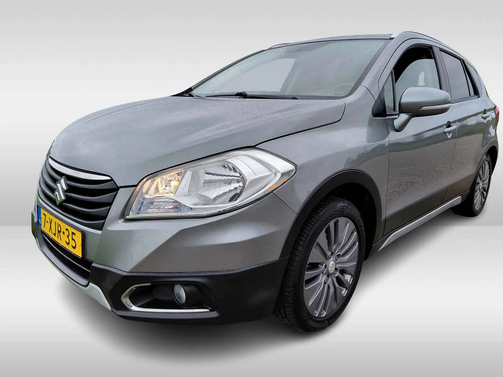 Suzuki S-Cross (2014) — foto 1