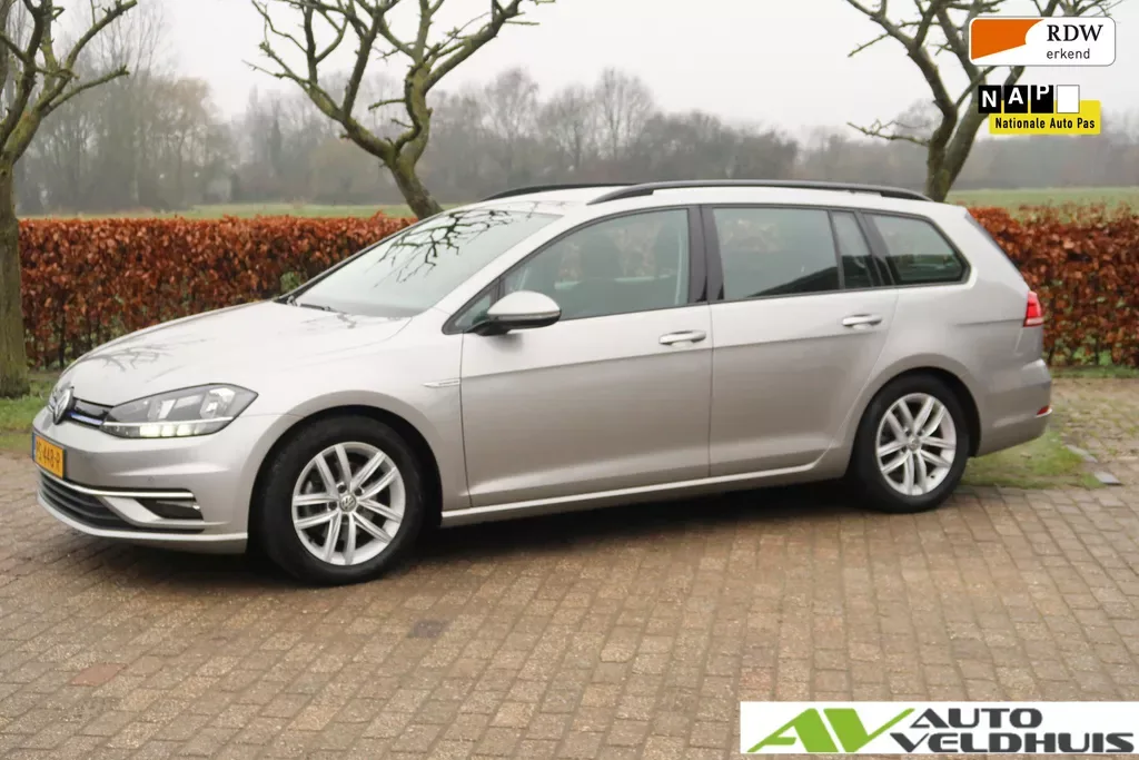 Volkswagen Golf (2017) — foto 1