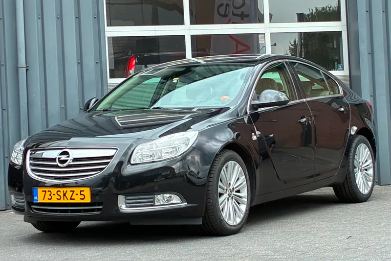 Opel Insignia (2011)