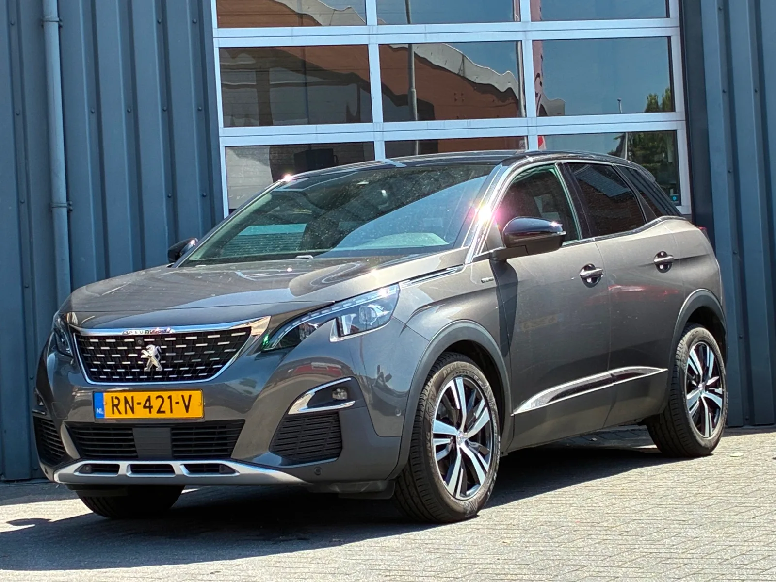 Peugeot 3008 (2018) — foto 1