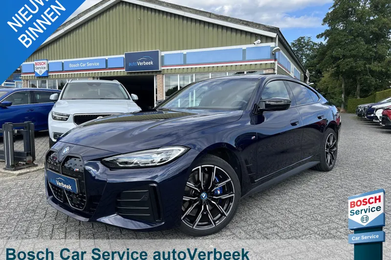 BMW i4 (2023)