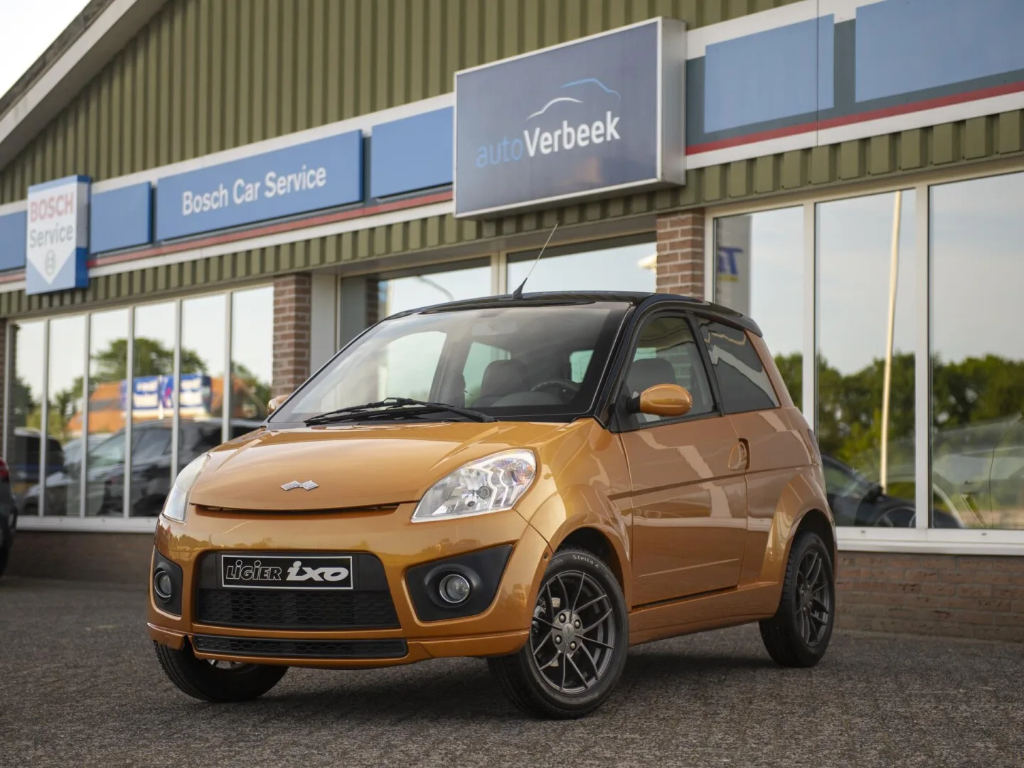 Ligier Ixo (2011) — foto 1