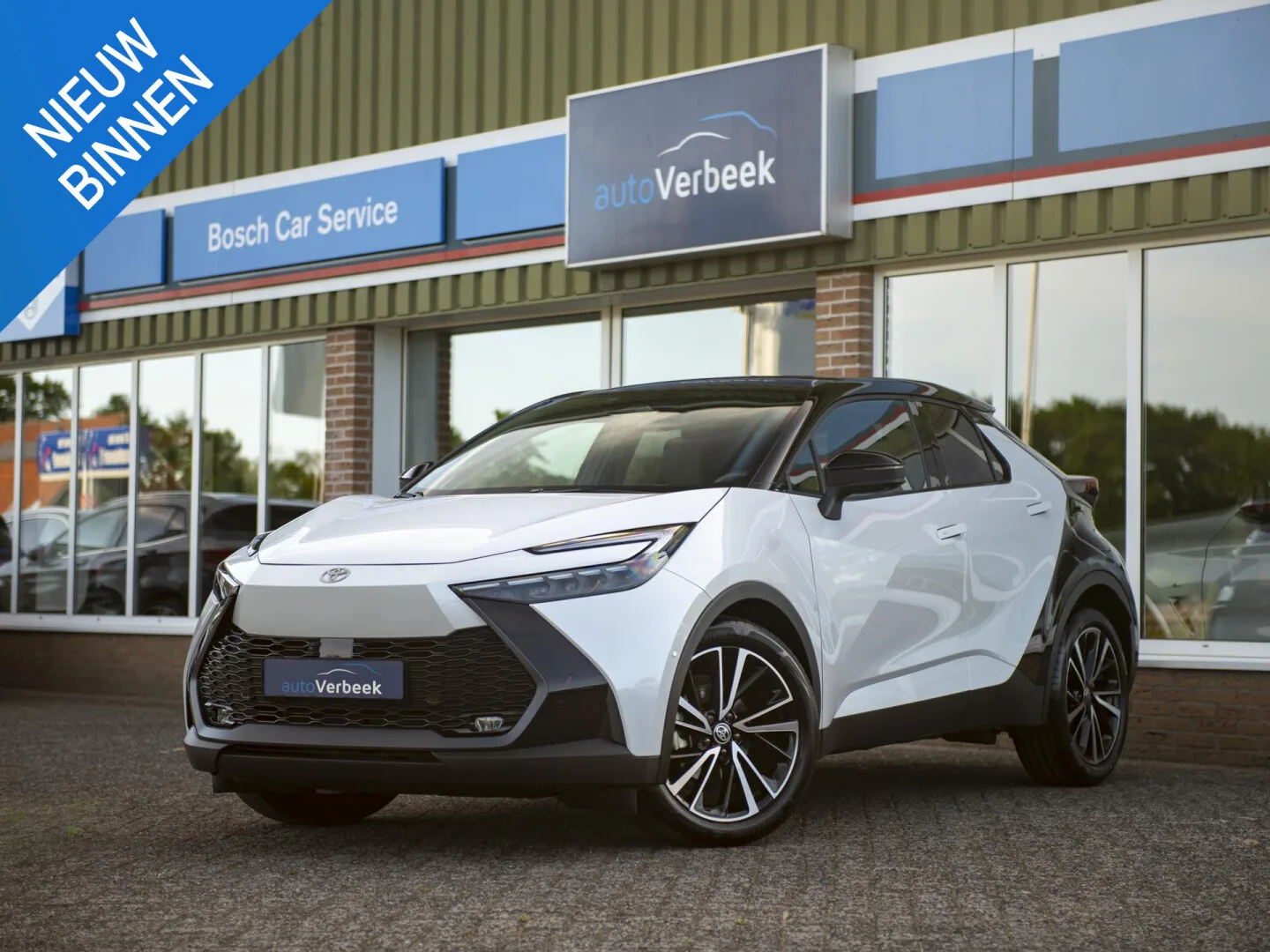 Toyota C-HR (2024) — foto 1