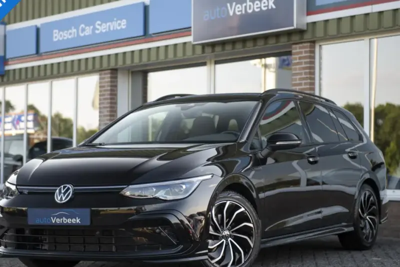 Volkswagen Golf (2022)