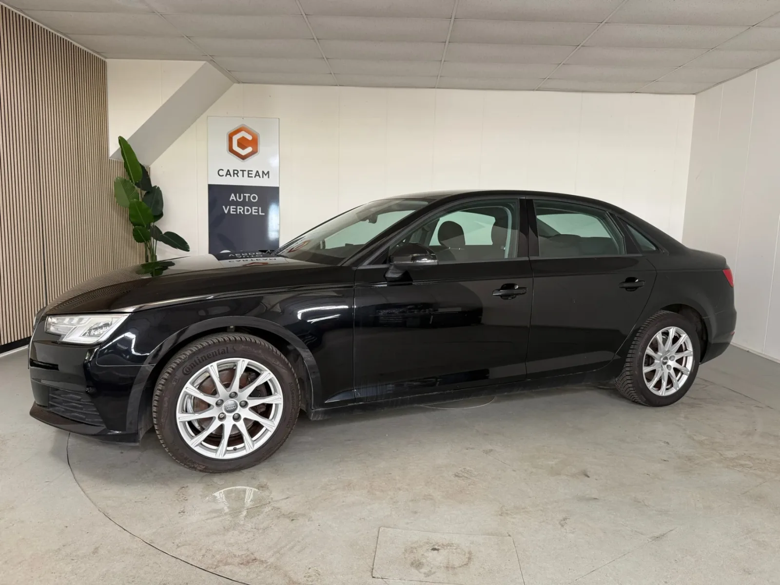 Audi A4 (2016) — foto 1