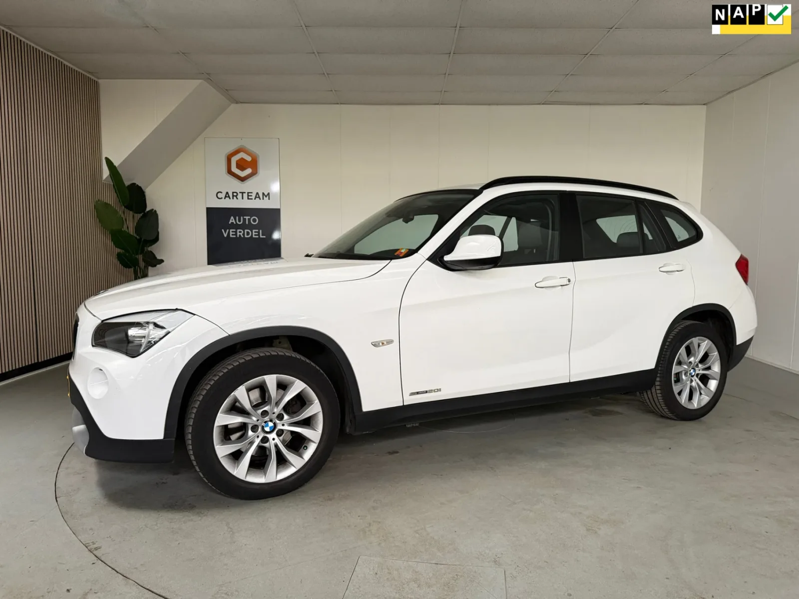 BMW X1 (2012) — foto 1