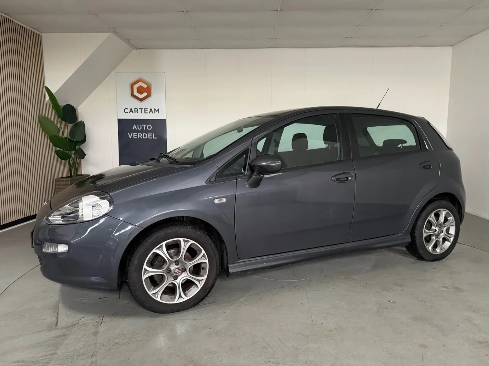 Fiat Punto (2014) — foto 1