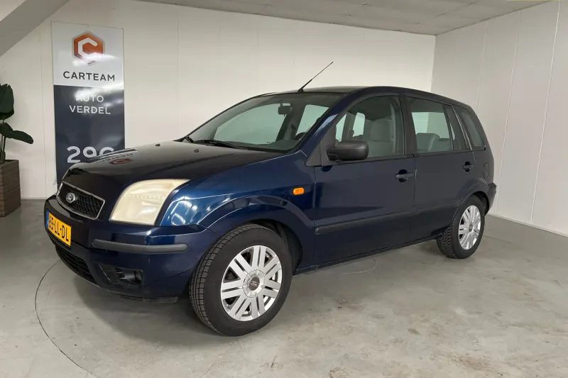 Ford Fusion (2003)
