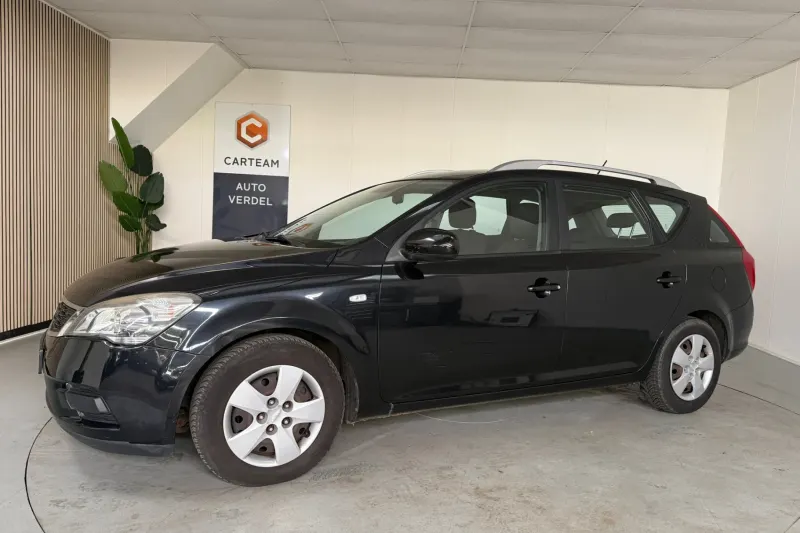 Kia Cee'd (2011)