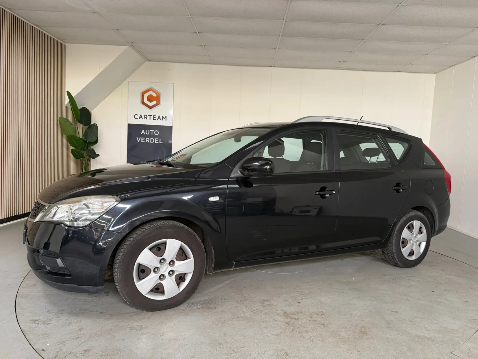 Kia Cee'd (2011) — foto 1