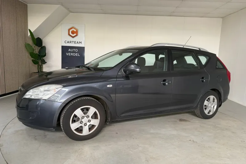 Kia Cee'd (2009)