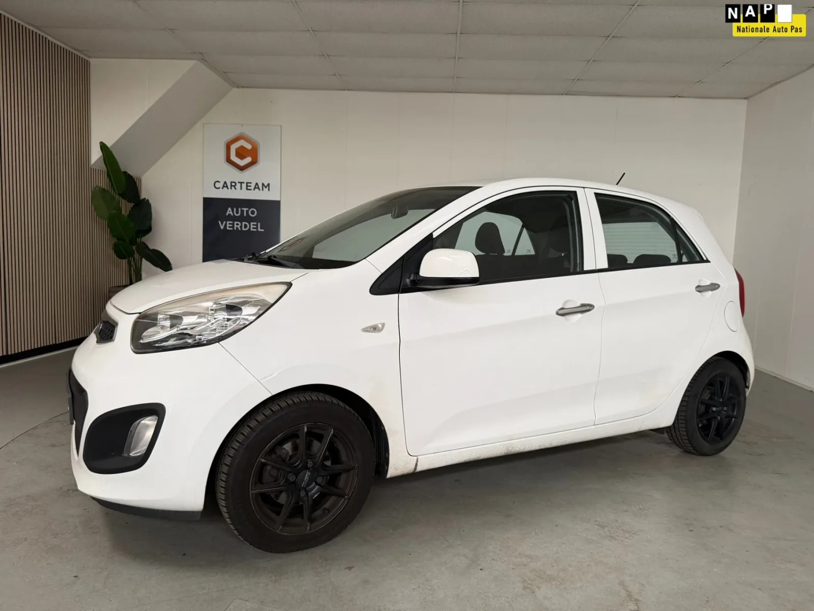 Kia Picanto (2015) — foto 1