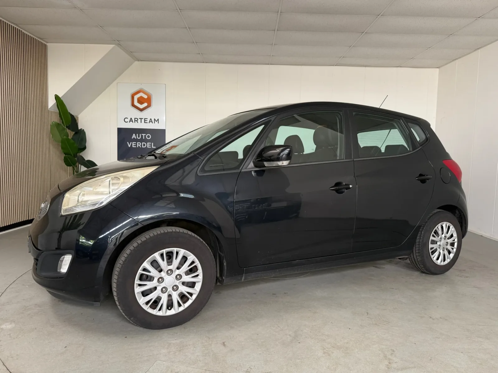 Kia Venga (2010) — foto 1