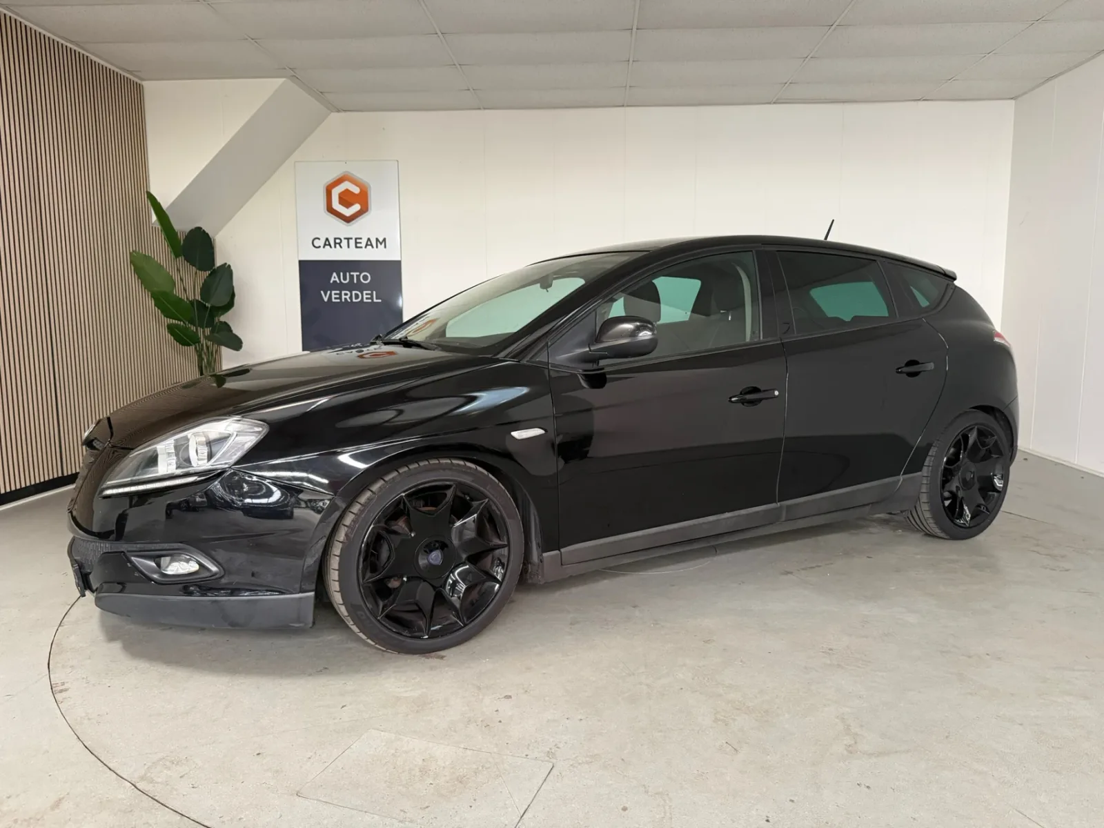 Lancia Delta (2011) — foto 1