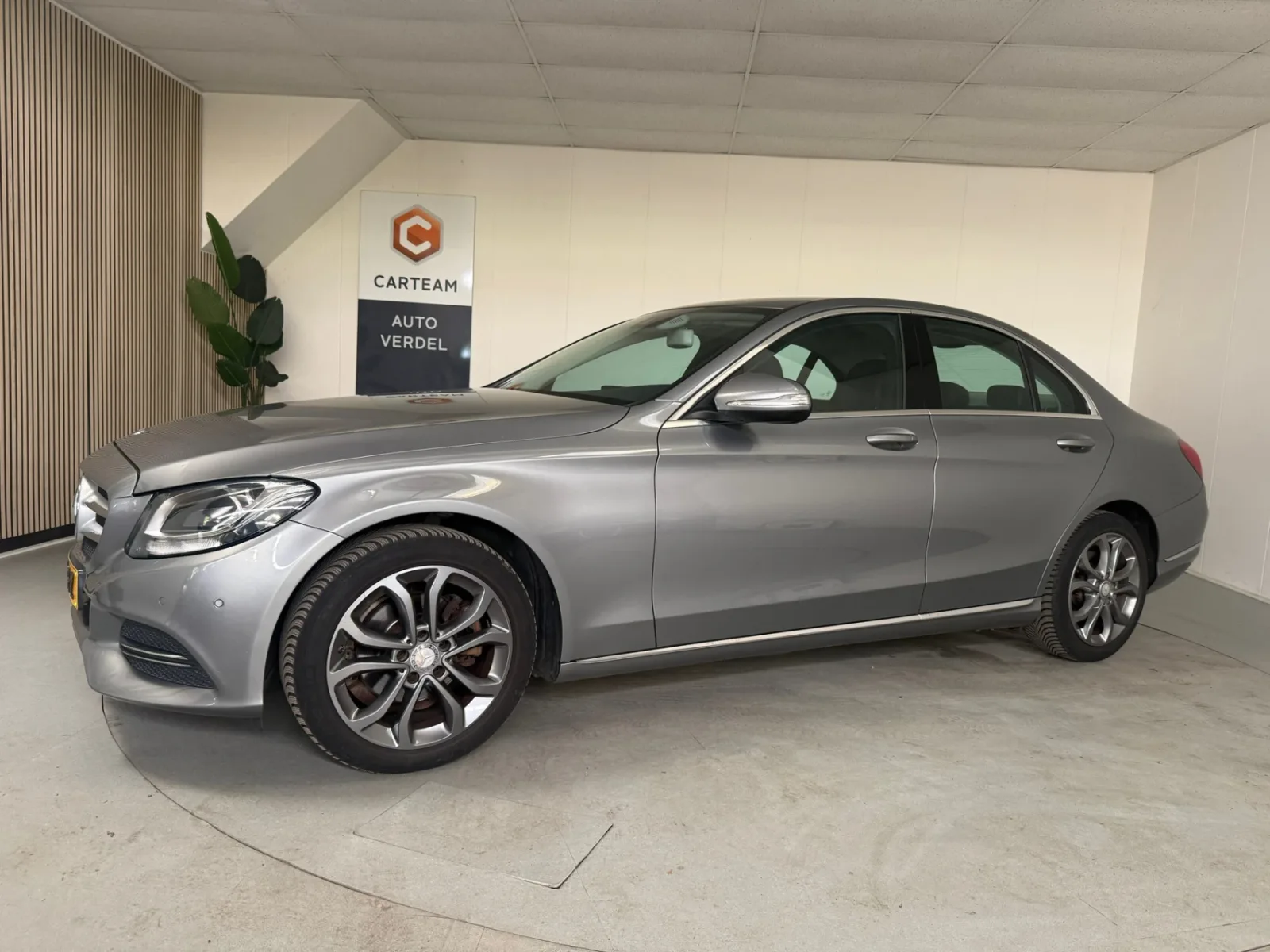 Mercedes-Benz C-Klasse (2015) — foto 1