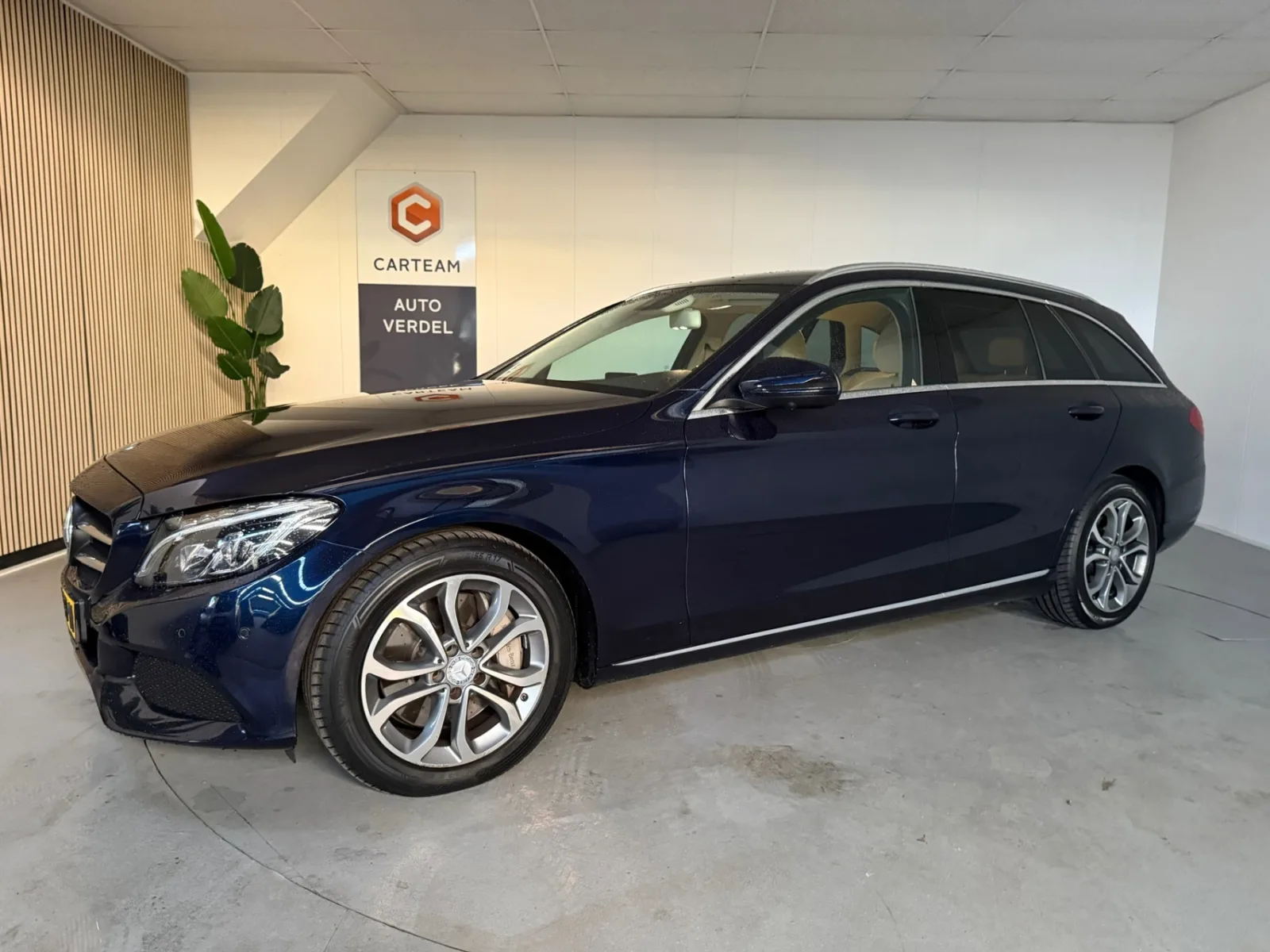 Mercedes-Benz C-Klasse (2016) — foto 1