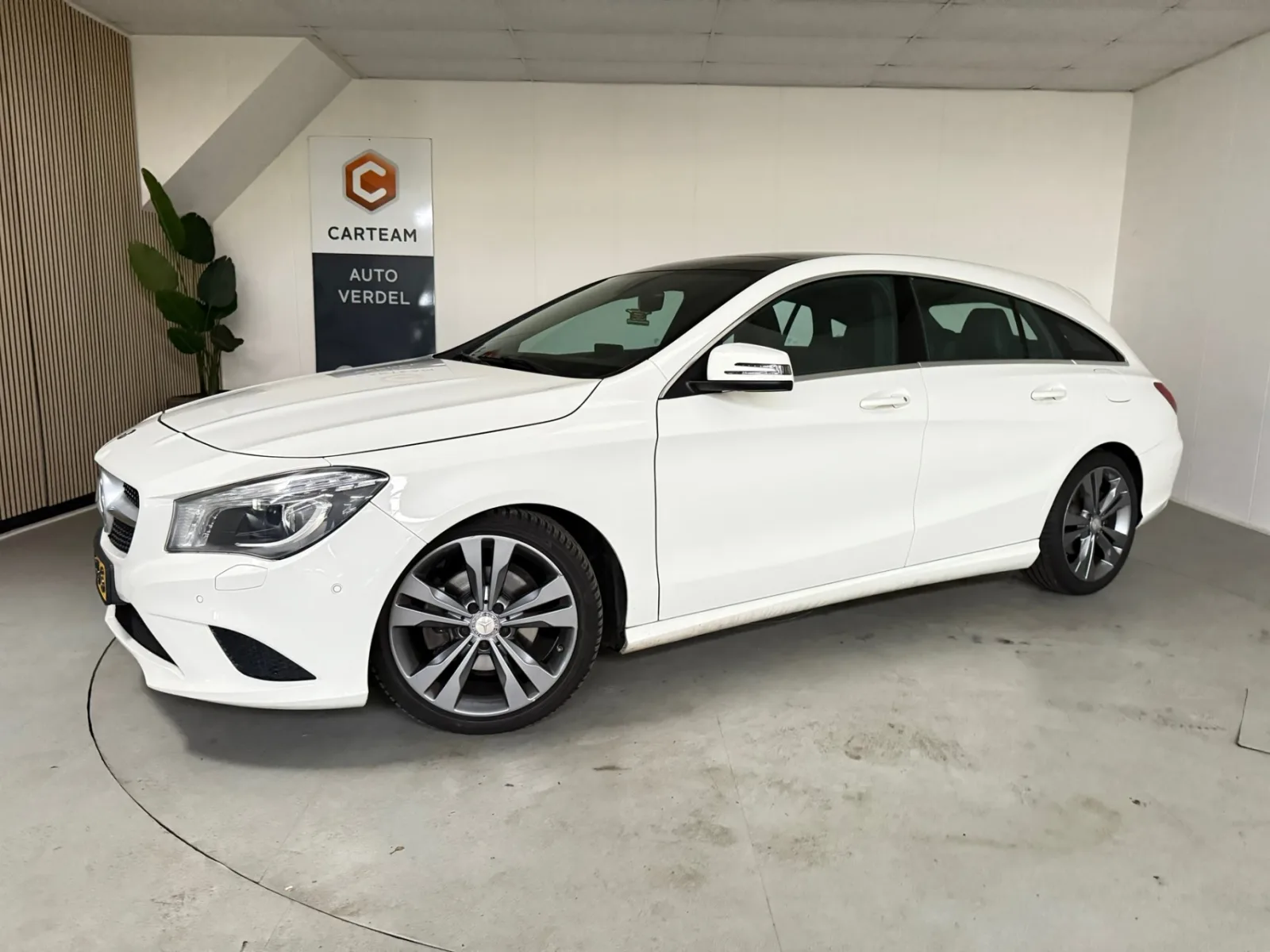 Mercedes-Benz CLA-Klasse (2016) — foto 1