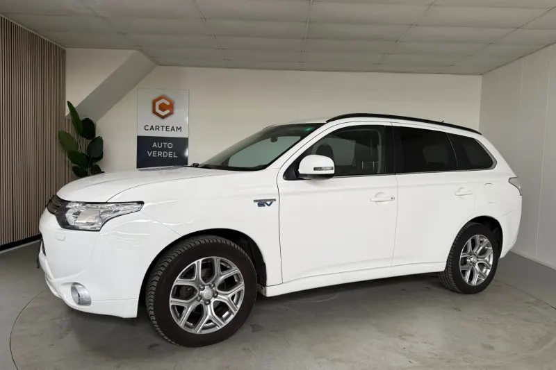 Mitsubishi Outlander (2014)