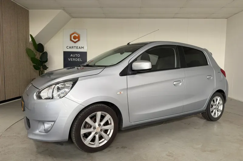 Mitsubishi Space Star (2014)